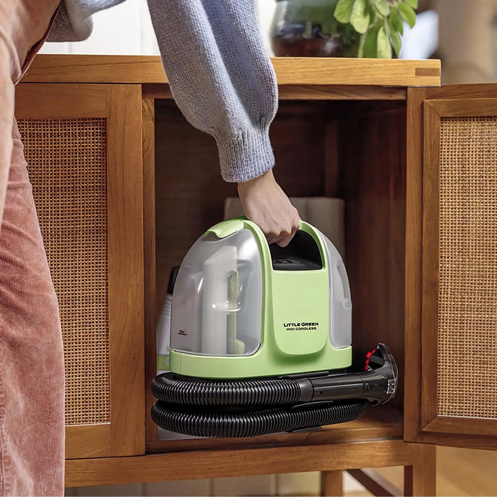 Mini Cordless Portable Carpet Cleaner